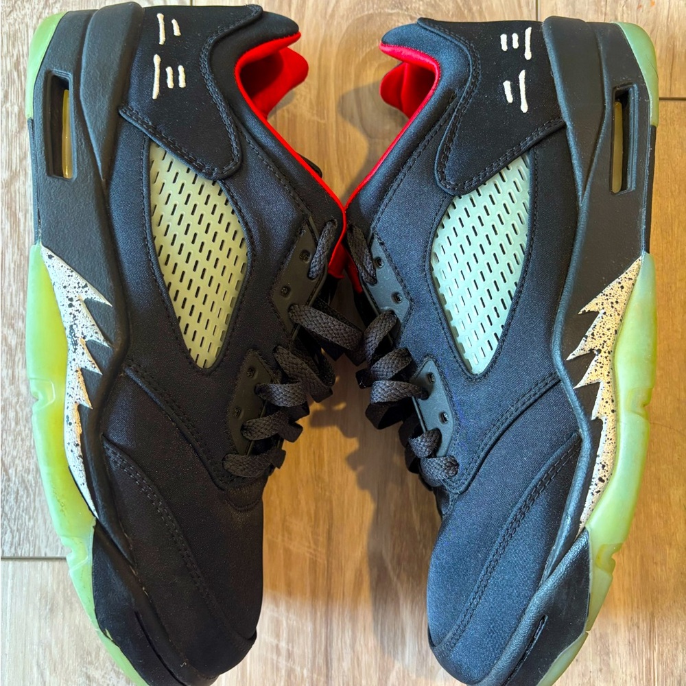 Jordan 5 Retro Low
CLOT Jade